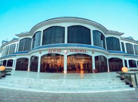 Elminya Compound, отель с парковкой в городе Эль-Минья