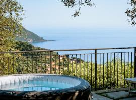 Awesome Apartment In Recco With Jacuzzi, hotel v destinaci Recco