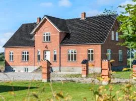 5 Bedroom Nice Home In Nyborg