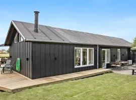 Awesome Home In Bogense With Wifi