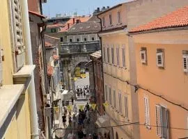 Dejan Apartments-Top centar-Old town-Low budget Studios