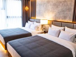 Raviens Haeundae Avenue, hotel v destinaci Pusan