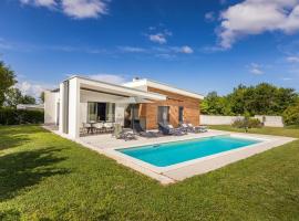 Villa Sama by Villsy, hôtel à Žminj