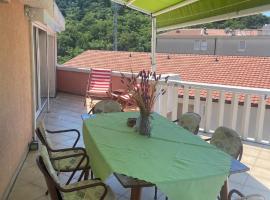 Beautiful Loft, ξενοδοχείο σε Petrovac na Moru