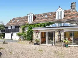 Beautiful Home In Coulonces With Wifi