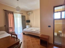 Maria Rentals, ξενοδοχείο σε Vlorë