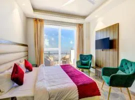 LUXE RESORTS - CENTRALLY HEATED AIR CONDITIONED HOTEL in THE HEART OF KASAULI