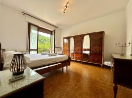 Kibilu - Cittiglio vicinanze Ospedale, Lago Maggiore, hotel v destinaci Cittiglio