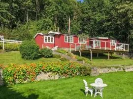 Pet Friendly Home In Mauseidvåg