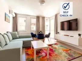 Akácfa 26 Downtown Apartment I Free Parking I Self Check-In