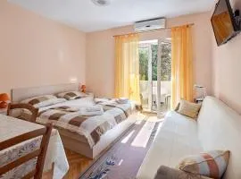 Apartments Ljubica
