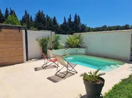 Maison avec piscine au calme en Provence