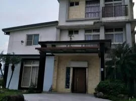Lu He Feng Homestay