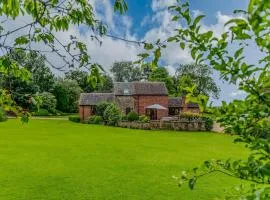 The Owl House With Hot Tub - Pass the Keys