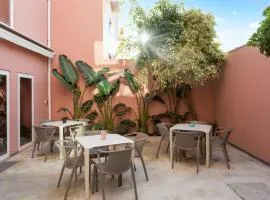 BeSmart Suites with Private WC by Home Sweet Home Aveiro