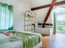 Welcome to Chic Duplex, hotel in Wissous