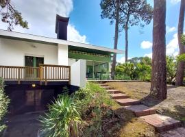 Nice Home In Lege-Cap-Ferret With Wifi, hotel i Lège-Cap-Ferret