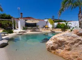Tropical Oasis Costa Dorada with private pool