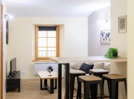 T2 au cœur du centre historique de Briançon #5, hotel in Briançon