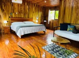 Río Celeste, Cacahua Lodge