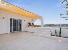 iLocal Project Villa - Private Driver Included - Jacuzzi Sea View, hotel i Zefiría