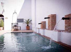 Hotel Boutique Conde de la Corte، فندق في زافرا