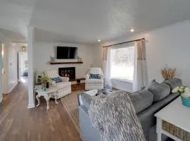 Charming Riverfront Retreat in Monticello!