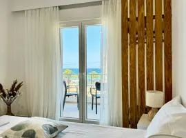 Irini Seaside Luxury Apartments