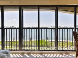 2-2 Riverfront Condo At Bouchelle Island