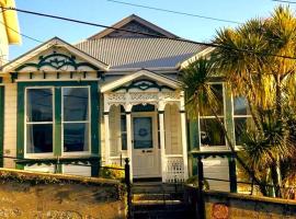 House of Pirie, hostel in Wellington