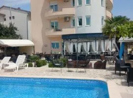 Hotel Denis