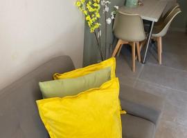 Christi Iuxury Apartment, hotel cerca de Aeropuerto de Aktion - PVK, 