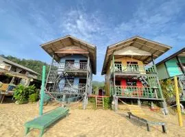 Beach Shack Tioman - Beachfront Seaview