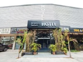 RedDoorz Premium at Regency Sunset Hotel
