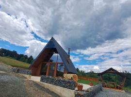 CabanA-lupu, hotel de playa en Făget
