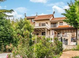 Beautiful Home In Pierrefitte-Sur-Seine