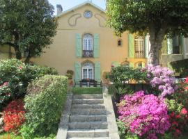 Le Clos de la Bastide, hotel v destinaci Galan