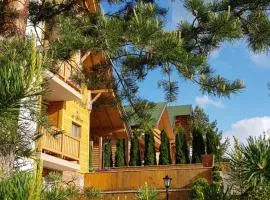 Villa Natural Wood