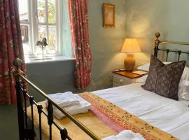 The Old Wood Store, hotel v destinaci Helston