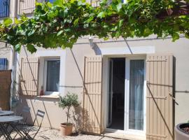 Maison chaleureuse, hotel v destinaci Monteux