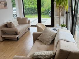 ViLLA ZAKĄTEK, guest house in Grzybowo