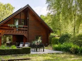 Huswell - Tranquil retreat, cozy chalet in the heart of Urse