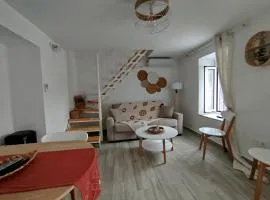 trikeri Cottage