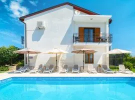 House Demetra