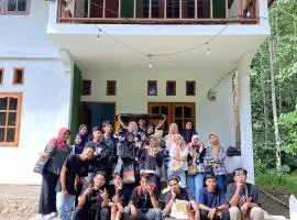 Sugi House Toraja - Penginapan Villa Harian Keluarga -Muat 20 orang