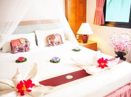 Your Place Inn, Hotel in Strand Karon