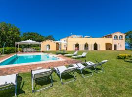 Villa Poggio al Pruno by Interhome, hotel en Sassa