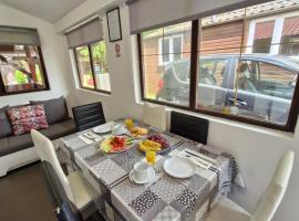 Cottage house 92 Auqaluna, vila v destinaci Podčetrtek