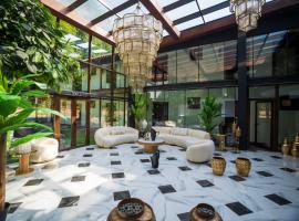 Marabou Resort, מלון בבראשוב