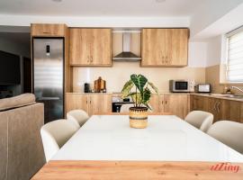Stylish Retreat in a Charming Maltese Village, hotel v destinaci Għargħur